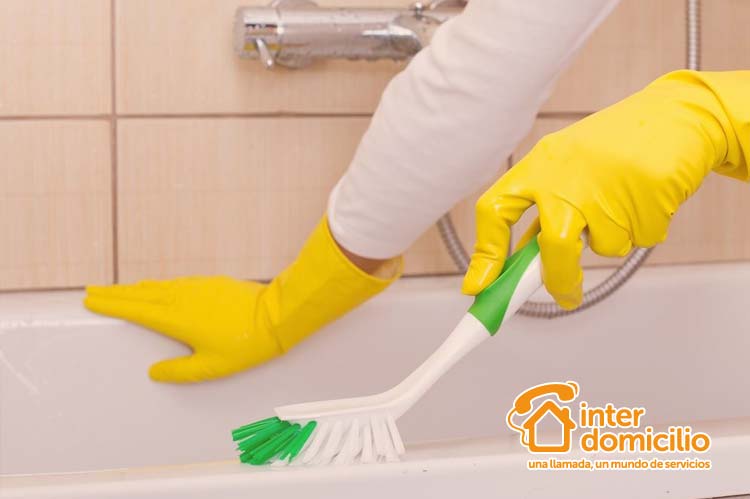 7 pasos para limpiar tu baño en 20 minutos