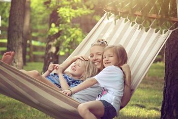 cuidadoras niños y bebes