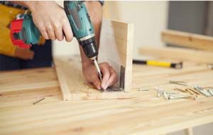 manitas-montando-muebles-en burjassot