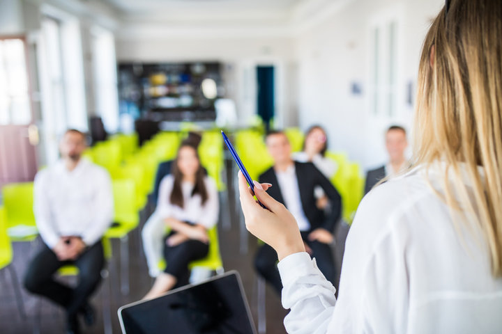 Cómo ayudan las franquicias a sus franquiciados