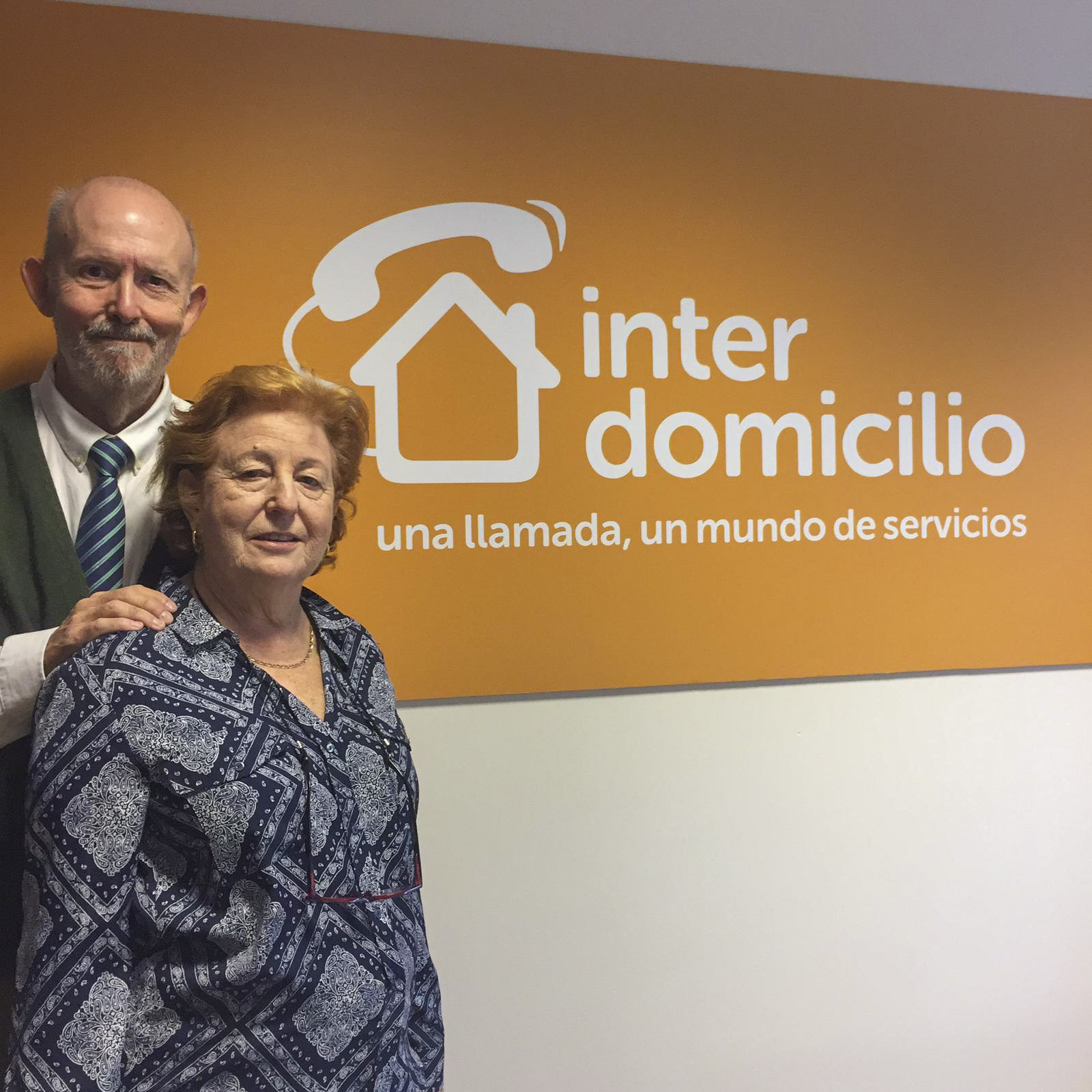 Juan José y Margarita directores de la nueva agencia de Interdomicilio Madrid Este
