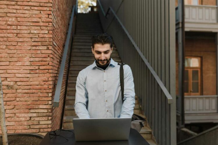 Beneficios de emprender con autoempleo a través de una franquicia